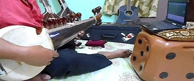 Sarod-training-online-guru-instructors-Indian-trainer-learning-lessons